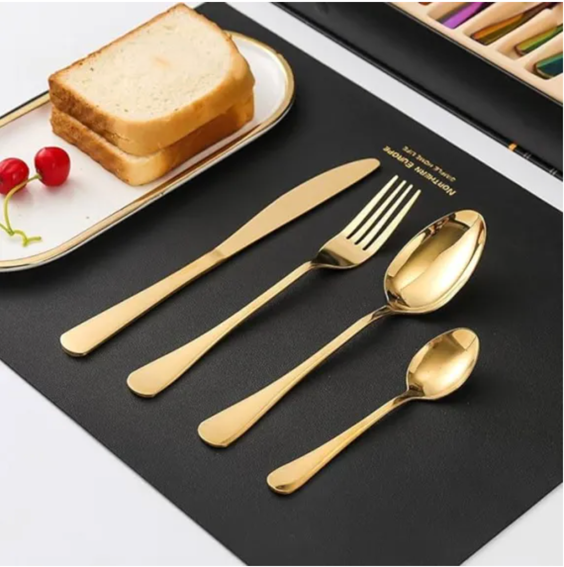 Set 24 de Tacamuri Aurii , design simplu si elegant, otel inoxidabil, materiale premium, rezistente la uzura, aspect luxos, cutie de depozitare, auriu